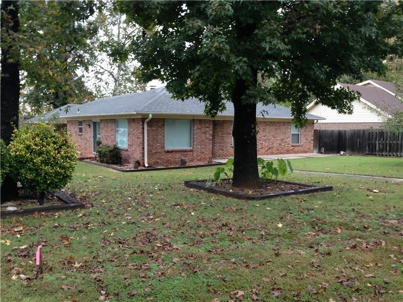 510 M St, Barling, AR 72923 Room for Rent in Barling, AR