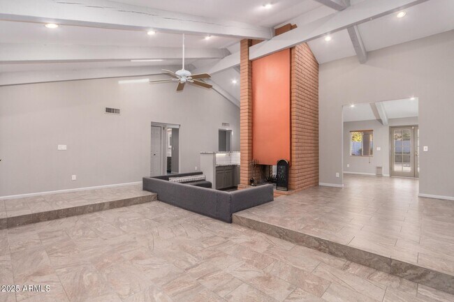 Foto del edificio - 10021 N 74th Pl