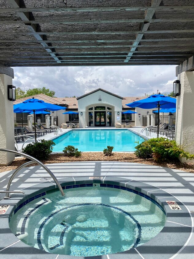 Broadstone Heights 8100 Barstow St NE Albuquerque, NM Apartments