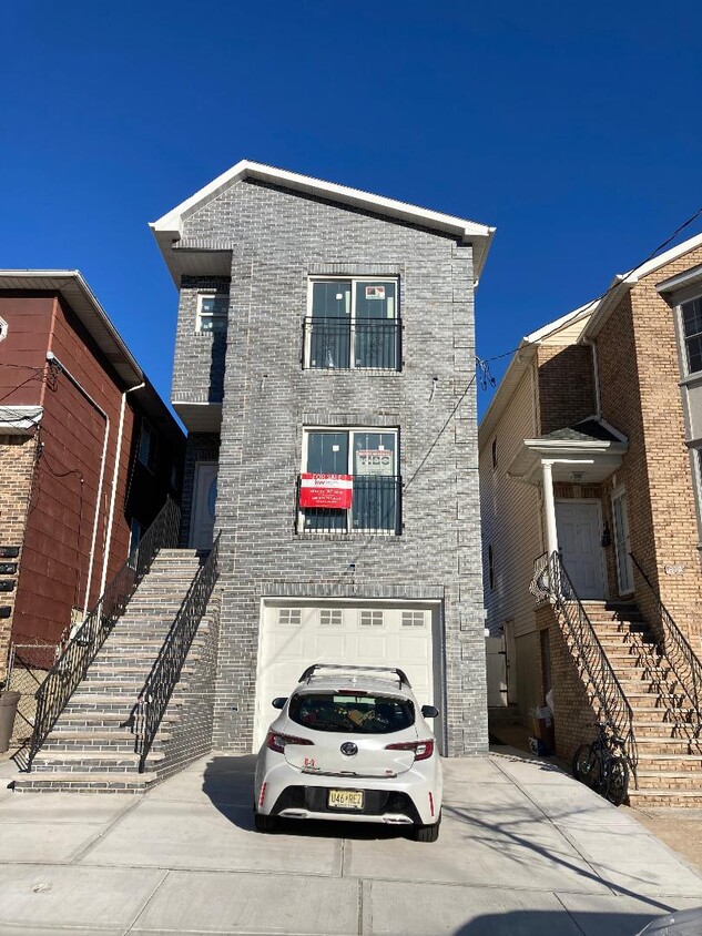 301 N 5th St Unit 2, Harrison, NJ 07029 Apartments in Harrison, NJ