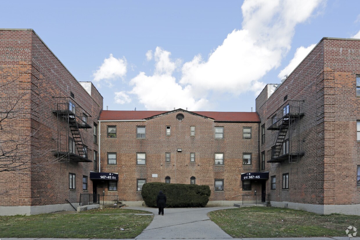 1474014744 73rd Ave, Flushing, NY 11367 Apartments in Flushing, NY