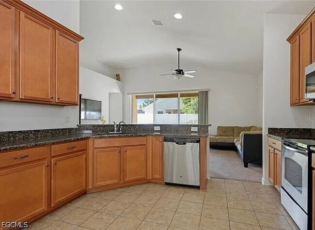 Foto del edificio - 7529 Forest Mere Dr
