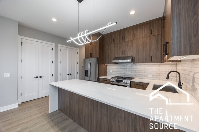 Building Photo - 3738 S Calumet Ave