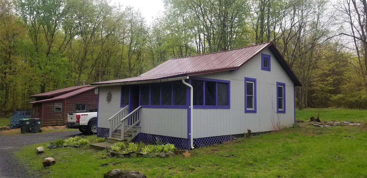 Primary Photo - 57 Yankee Folly Rd