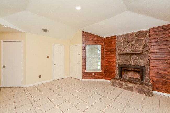 Building Photo - 8607 Crystal Cove Cir