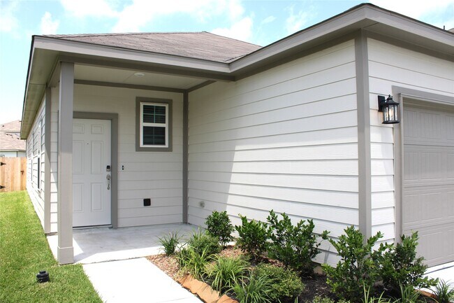 Building Photo - 4018 Windy Whisper Dr