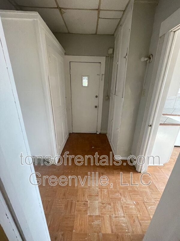 Foto del edificio - 1222 N Limestone St