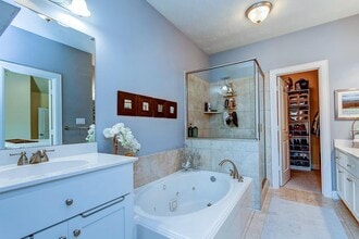 Building Photo - 1319 Birdsall St Building Photo - 1319 Birdsall St