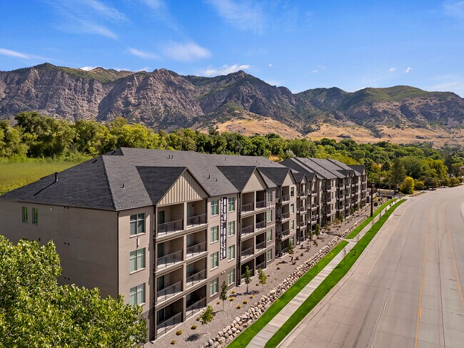Foto del edificio - Canyon View Living on 12th