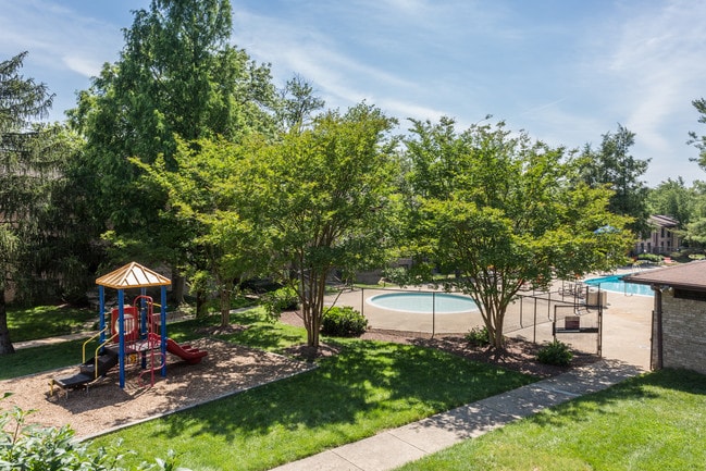 Building Photo - Brinkley Manor