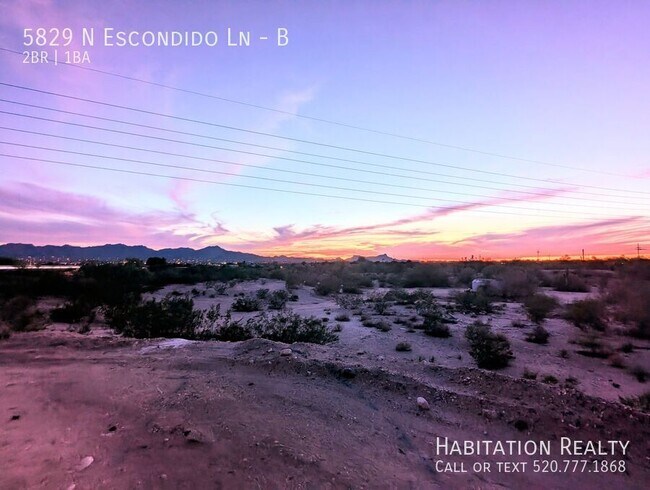 Foto del edificio - 5829 N Escondido Ln