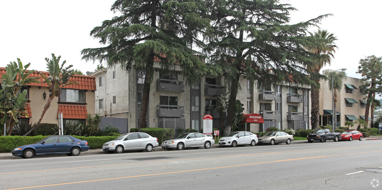Primary Photo - Woodpark