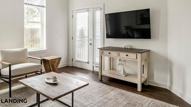 Foto del edificio - 2110 Birkhall St