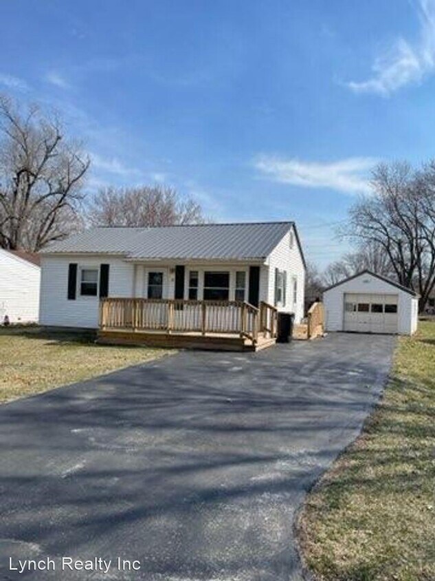 2 br, 1 bath House 12 Asbury Circle House Rental in Ottumwa, IA