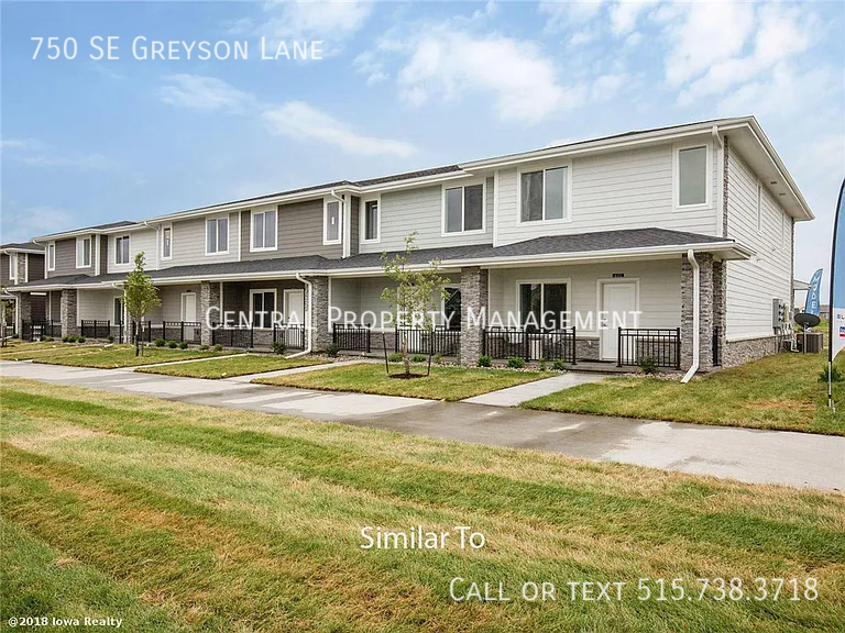 Primary Photo - 750 SE Greyson Ln