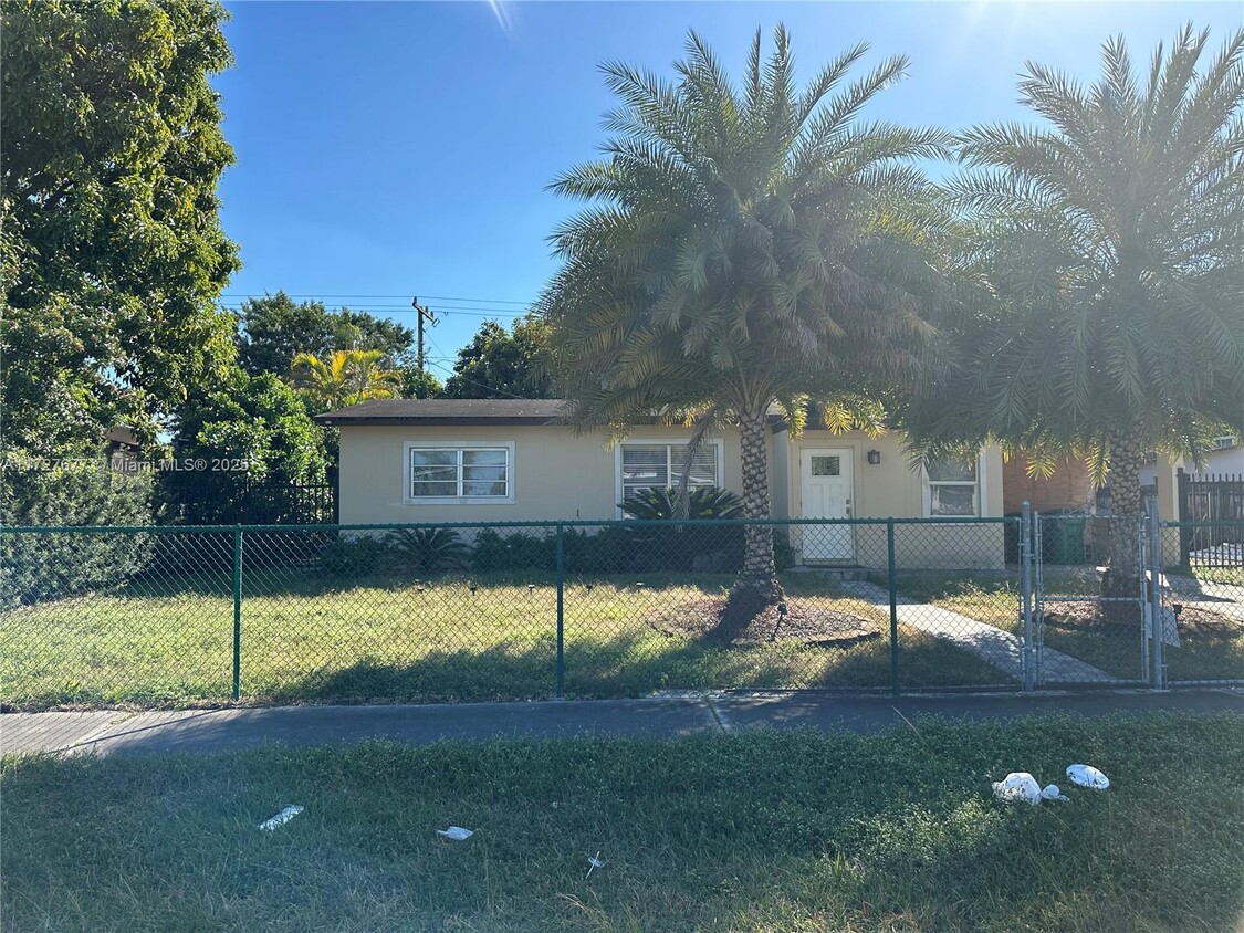 Foto principal - 11820 SW 188th St