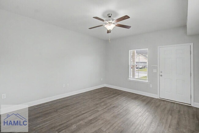 Building Photo - 702 Mill Creek Cir