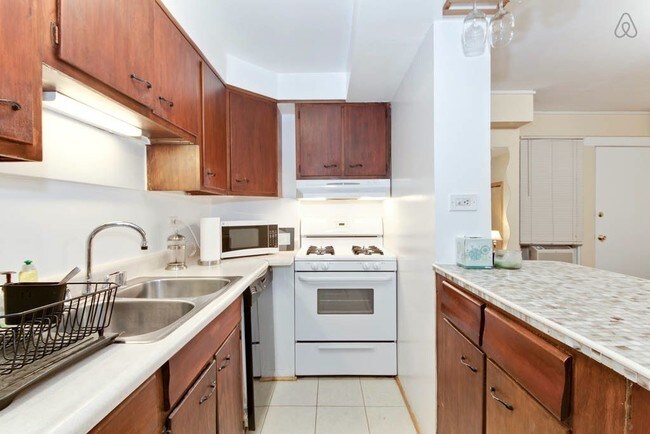 Building Photo - 1508 17th St NW
