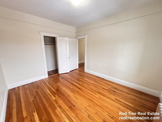 Building Photo - 1687 Commonwealth Ave