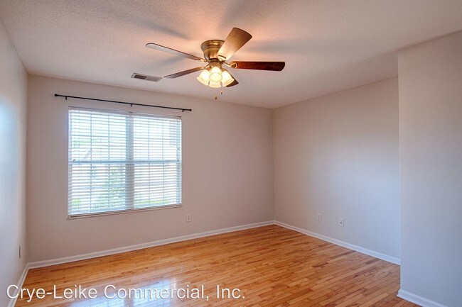 Building Photo - 1 br, 1.5 bath House - 1613 Maple View Way