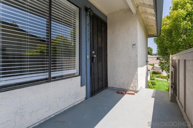 Building Photo - 4117 Tiberon Dr