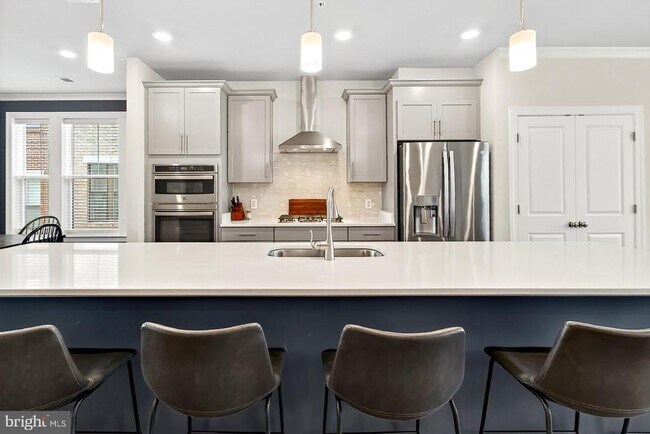 Building Photo - 43389 Radford Divide Ter