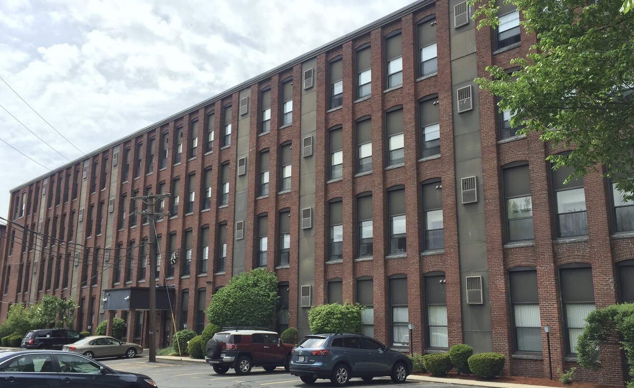 Primary Photo - 34 Newhall St
