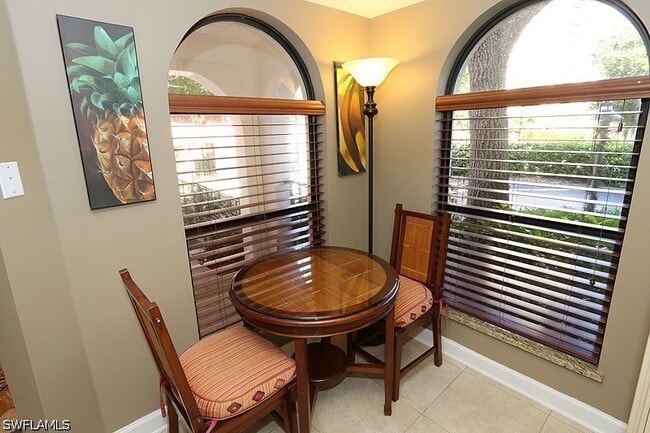 Foto del edificio - 563 Serendipity Dr