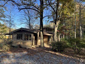 Building Photo - 709 Crab Creek Rd