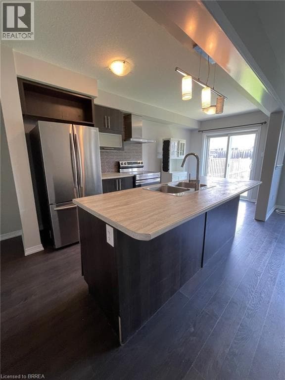 Building Photo - 111 Bisset Ave