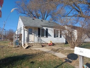 Building Photo - 2017 S Waldemere Ave