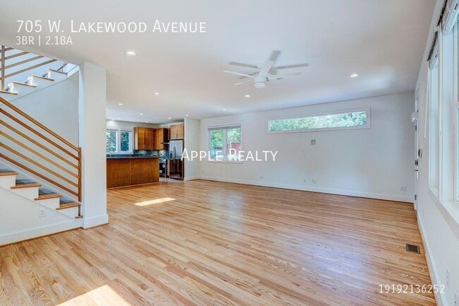 Building Photo - 705 W Lakewood Ave