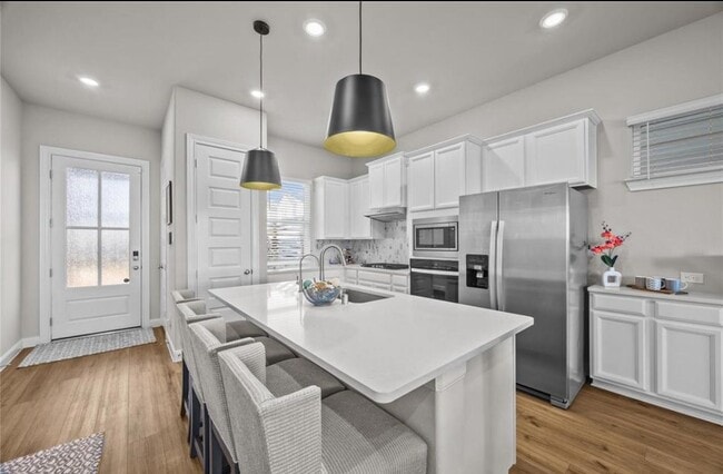 Building Photo - 614 Sandy Bay Ln