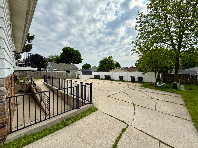 Building Photo - 1621 N 35th St