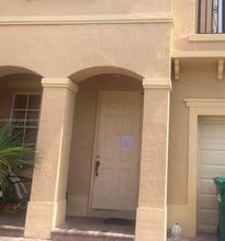 Building Photo - 12813 SW 132nd Terrace