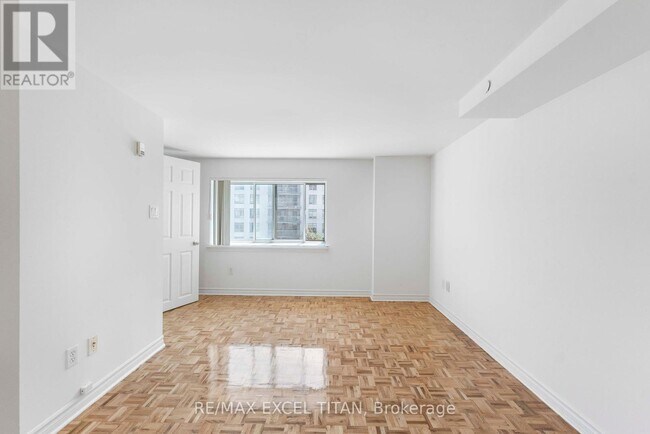 Photo du bâtiment - 1407 Dupont St