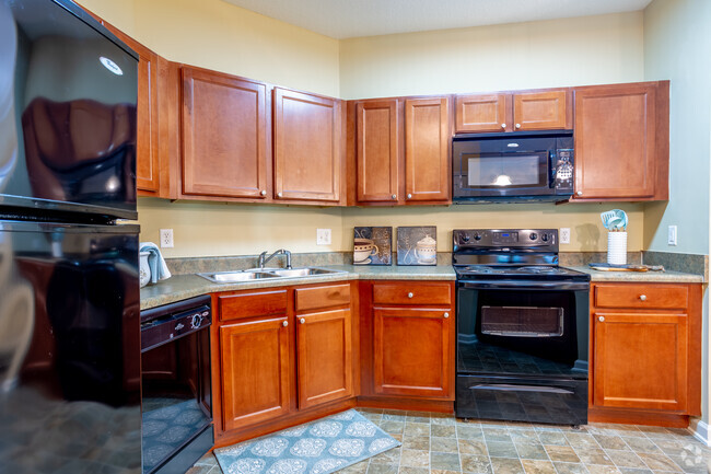 2BR,2BA_Birch_1076 SqFt - Stone Ridge Apartment Homes