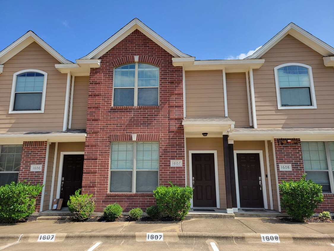 College Station - 2 bedroom / 2.5 bath to... - College Station - 2 bedroom / 2.5  bath to...