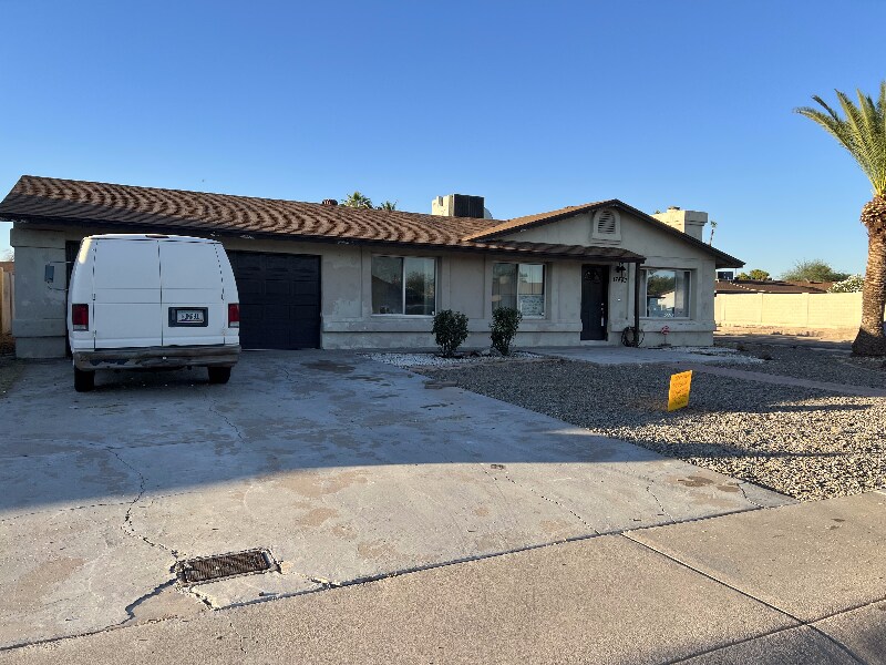 Primary Photo - 17442 N 13th Ave