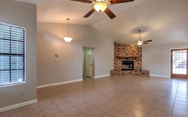 Foto del edificio - 3 bed in the Heart of Mesa!
