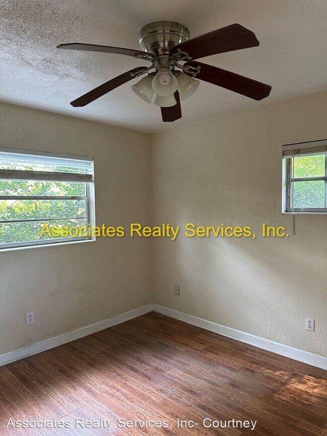 Foto del edificio - 3 br, 2 bath House - 3911 NW 18th Pl