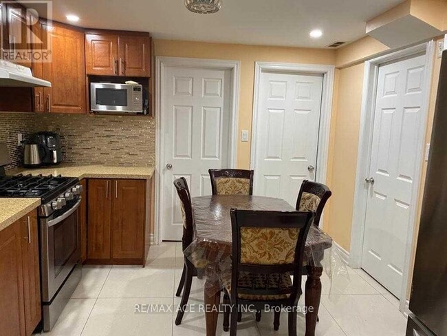 Photo du bâtiment - 1521 Dusty Dr