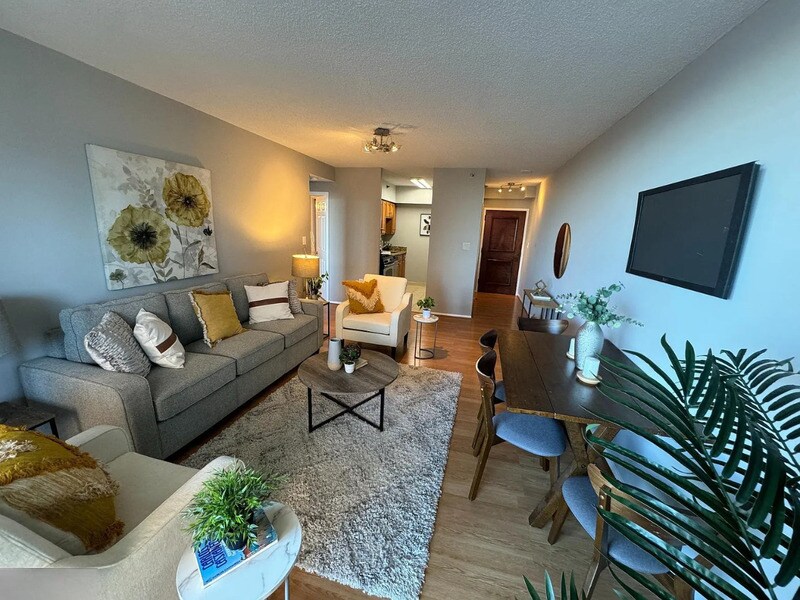 Foto principal - 4801 Fairmont Ave