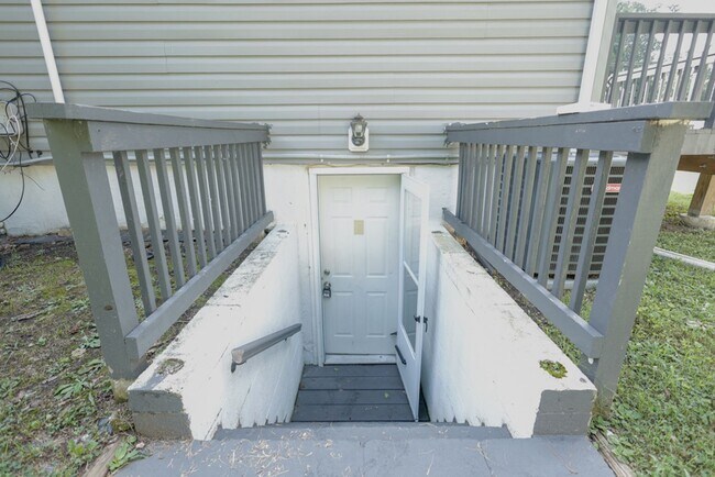 Foto del edificio - Cozy 1 BR/1 BA Apartment in Severna Park!