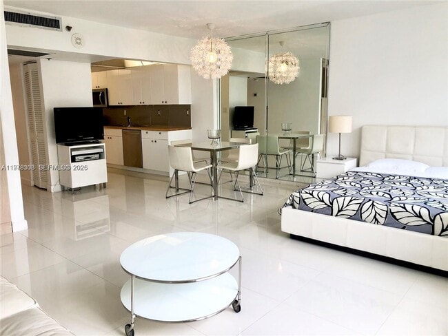 Foto del edificio - 100 Lincoln Rd