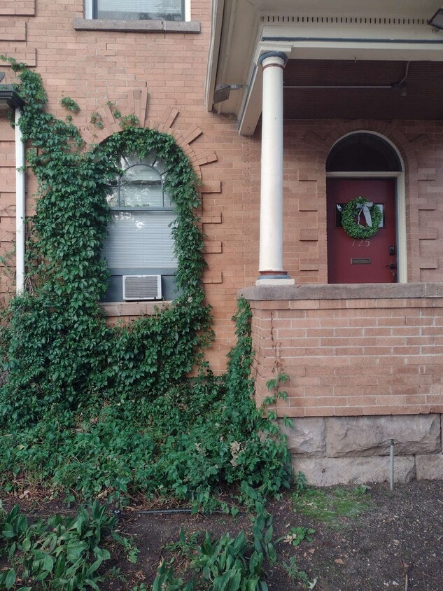 Front Entrance - 725 N Tejon St