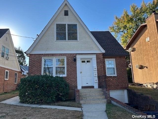 Primary Photo - 7 Linwood Rd S