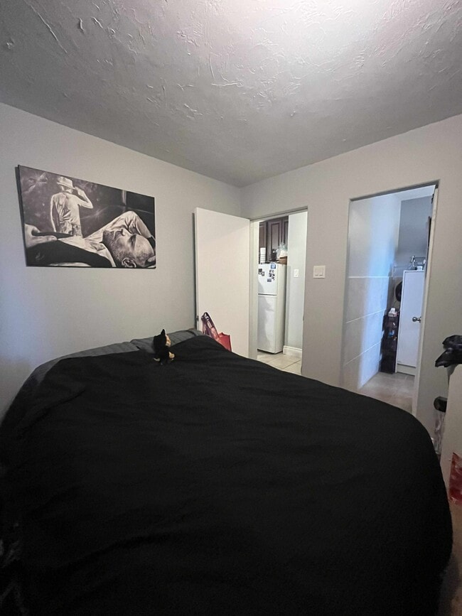 Building Photo - 10 Belmont St