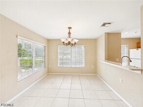 Building Photo - 9440 Ivy Brook Run
