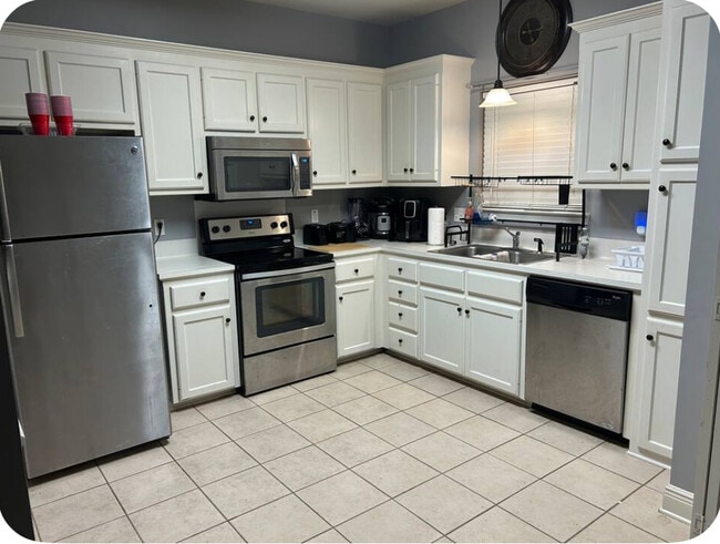 Foto del edificio - 9455 Pecan Tree Dr